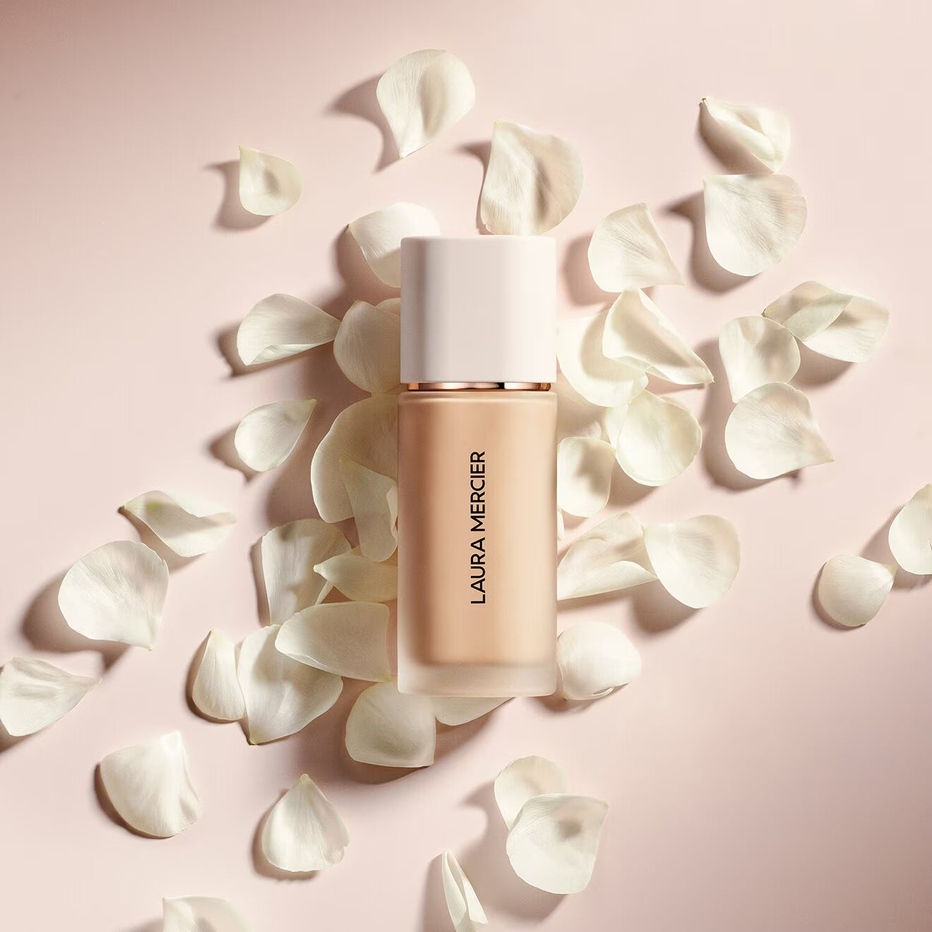 Laura Mercier Weightless Perfecting Foundation Price in Pakistan