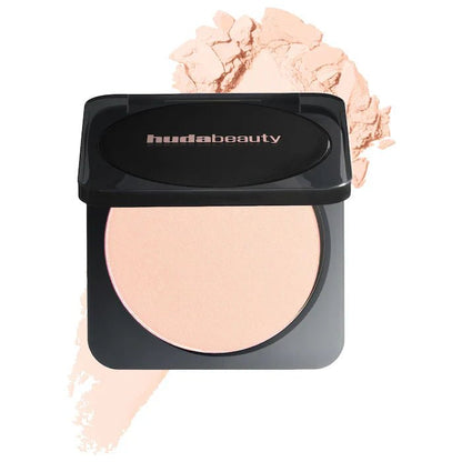 Huda Beauty - EASY BAKE PRESSED POWDER - Beauty Icon - 