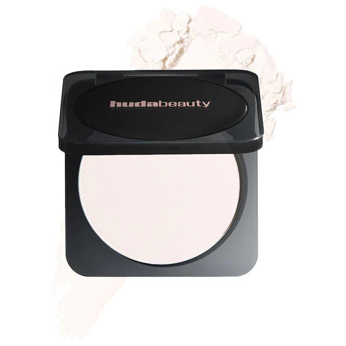 Huda Beauty - EASY BAKE PRESSED POWDER - Beauty Icon - 