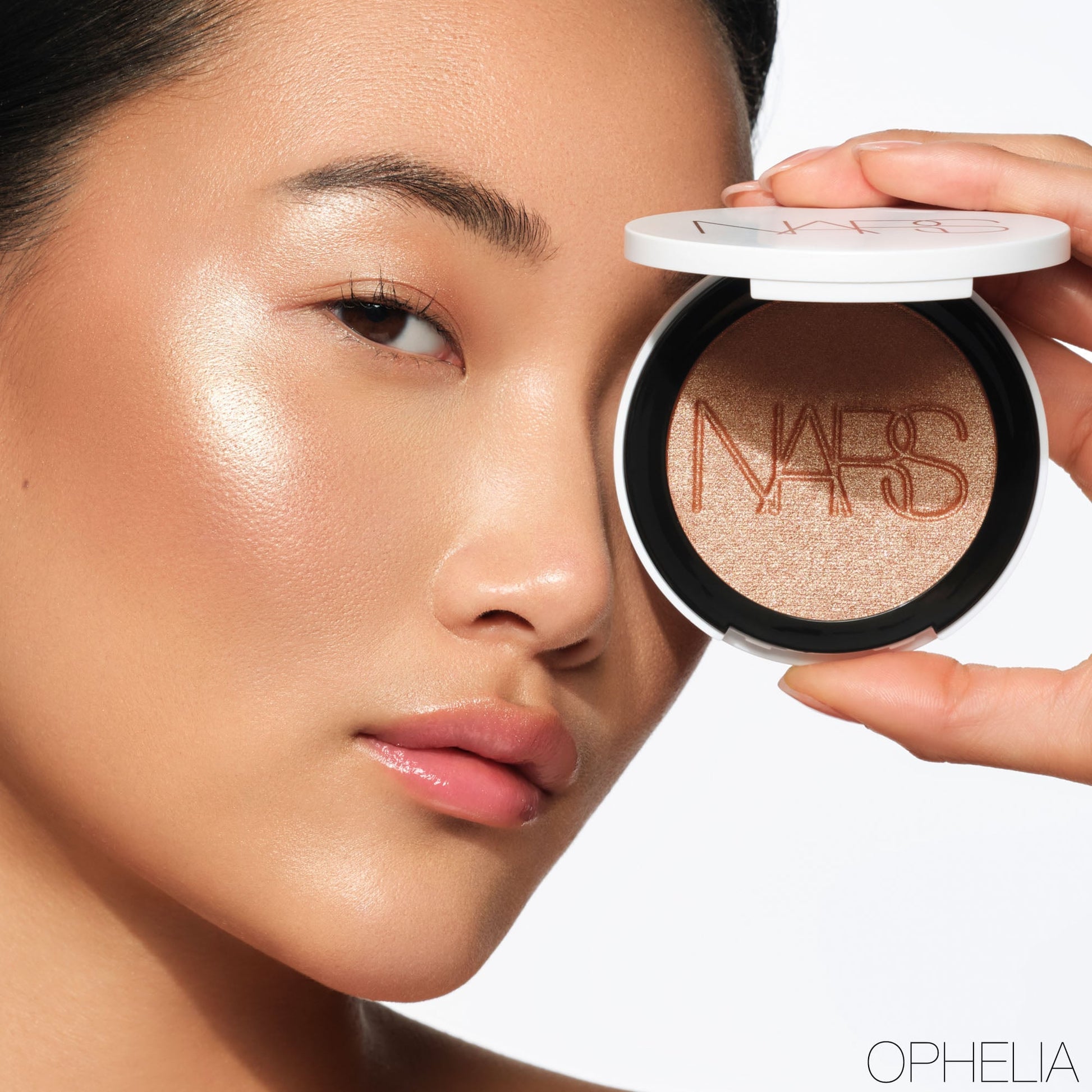 NARS Light Reflecting Luminizing powder - Beauty Icon -